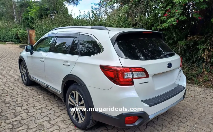 SUBARU OUTBACK 2018 Sunroof in Kenya for Sale | Magari Deals