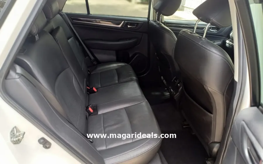 SUBARU OUTBACK 2018 Sunroof in Kenya for Sale | Magari Deals