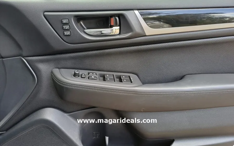 SUBARU OUTBACK 2018 Sunroof in Kenya for Sale | Magari Deals