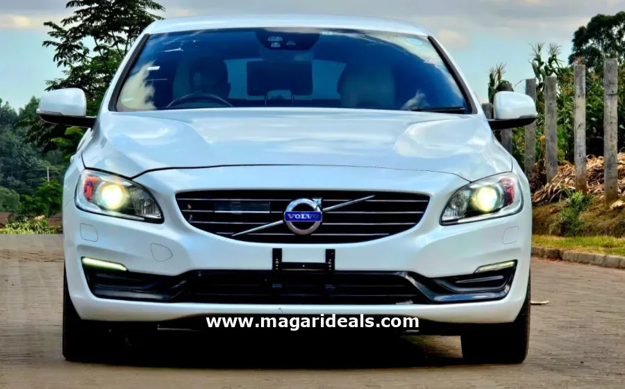 VOLVO V60 D4 R-Design in Kenya for Sale | Magari Deals